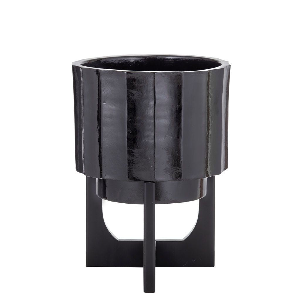 Arman P/P on Stand 28x39cm Black